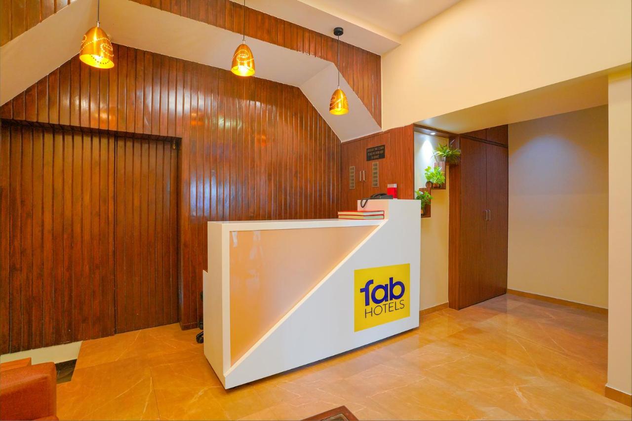 Готель Fabexpress Colaba Grand Мумбаї Екстер'єр фото